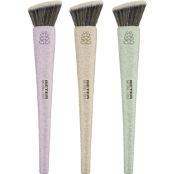 Скошенная кисть для тональных средств Slanted Liquid Foundation Brush