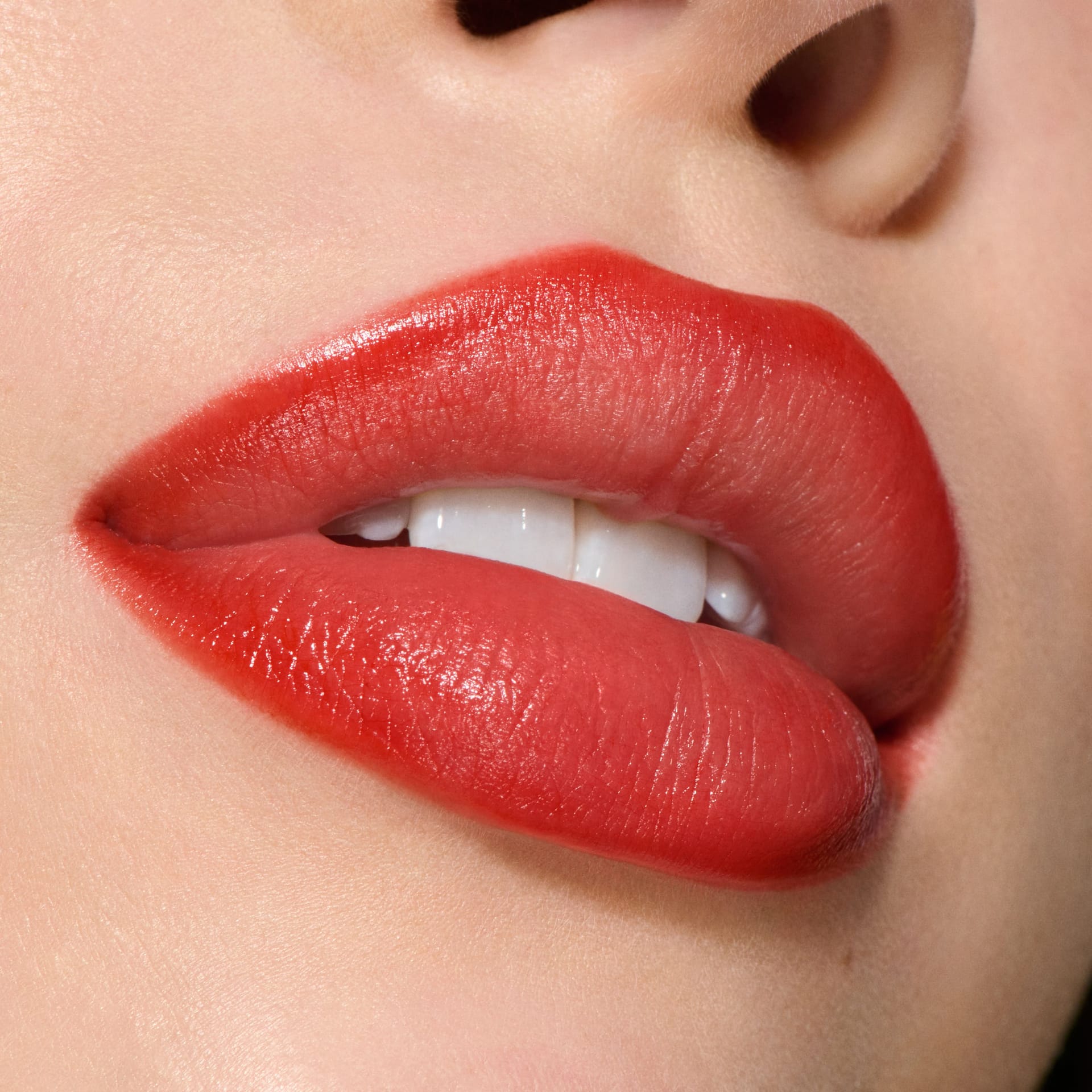 Глянцевый карандаш для губ Lipglazer Glossy Liner - фото 3