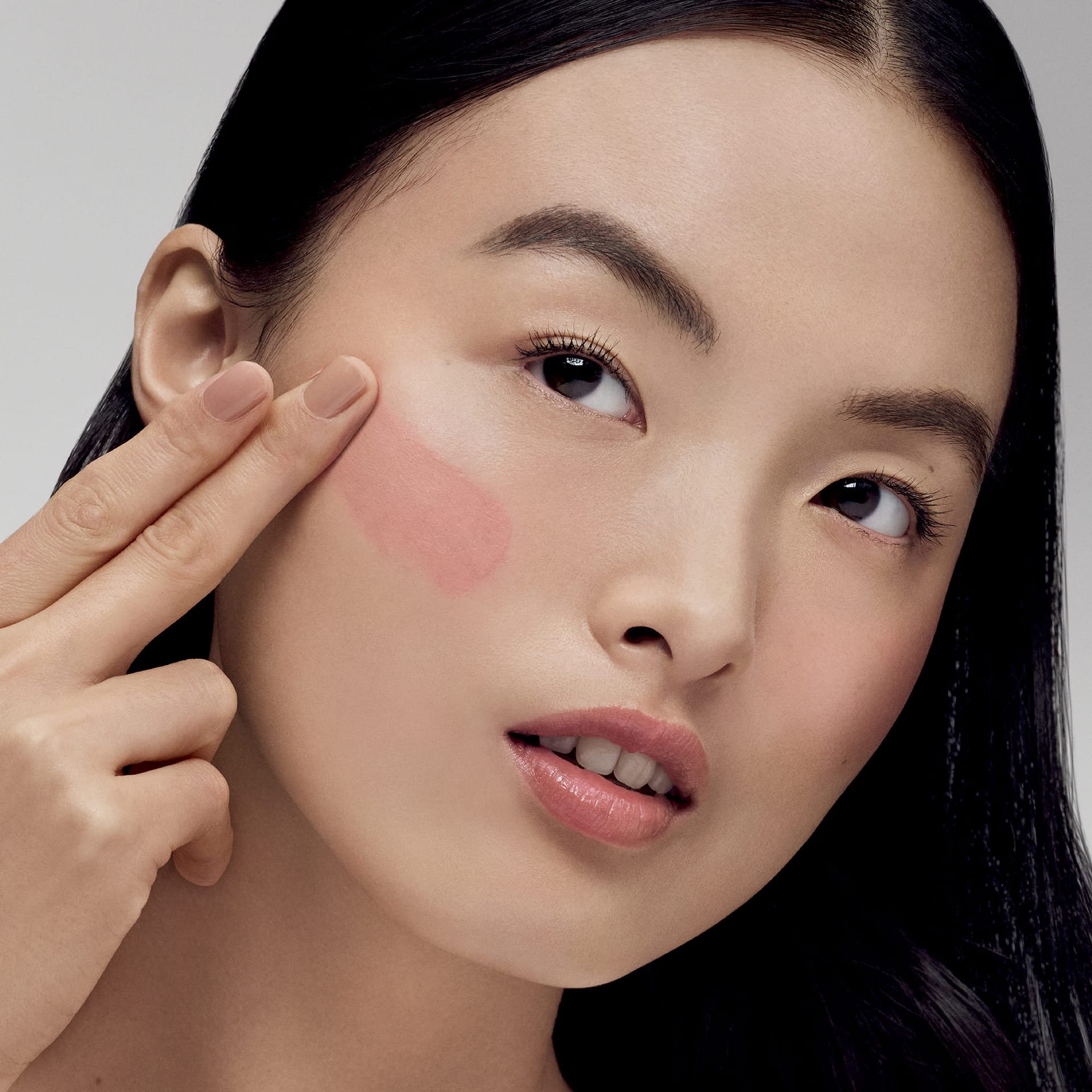 Жидкие румяна Futurist Blushmaker Dewy Cheek Tint - фото 4