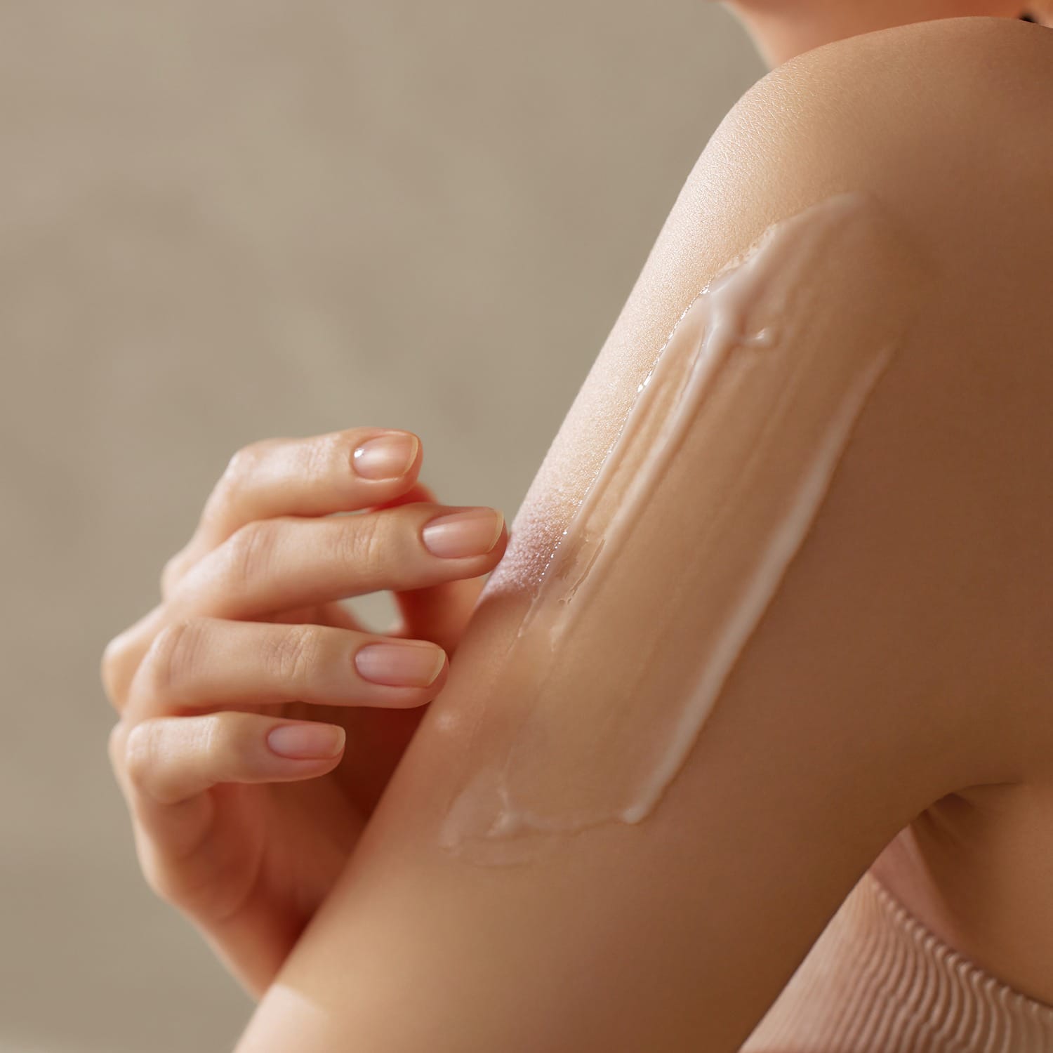 Успокаивающий, увлажняющий лосьон для тела для проблемной кожи AHA.BHA.PHA Miracle Calming Body Lotion, 200 мл - фото 4