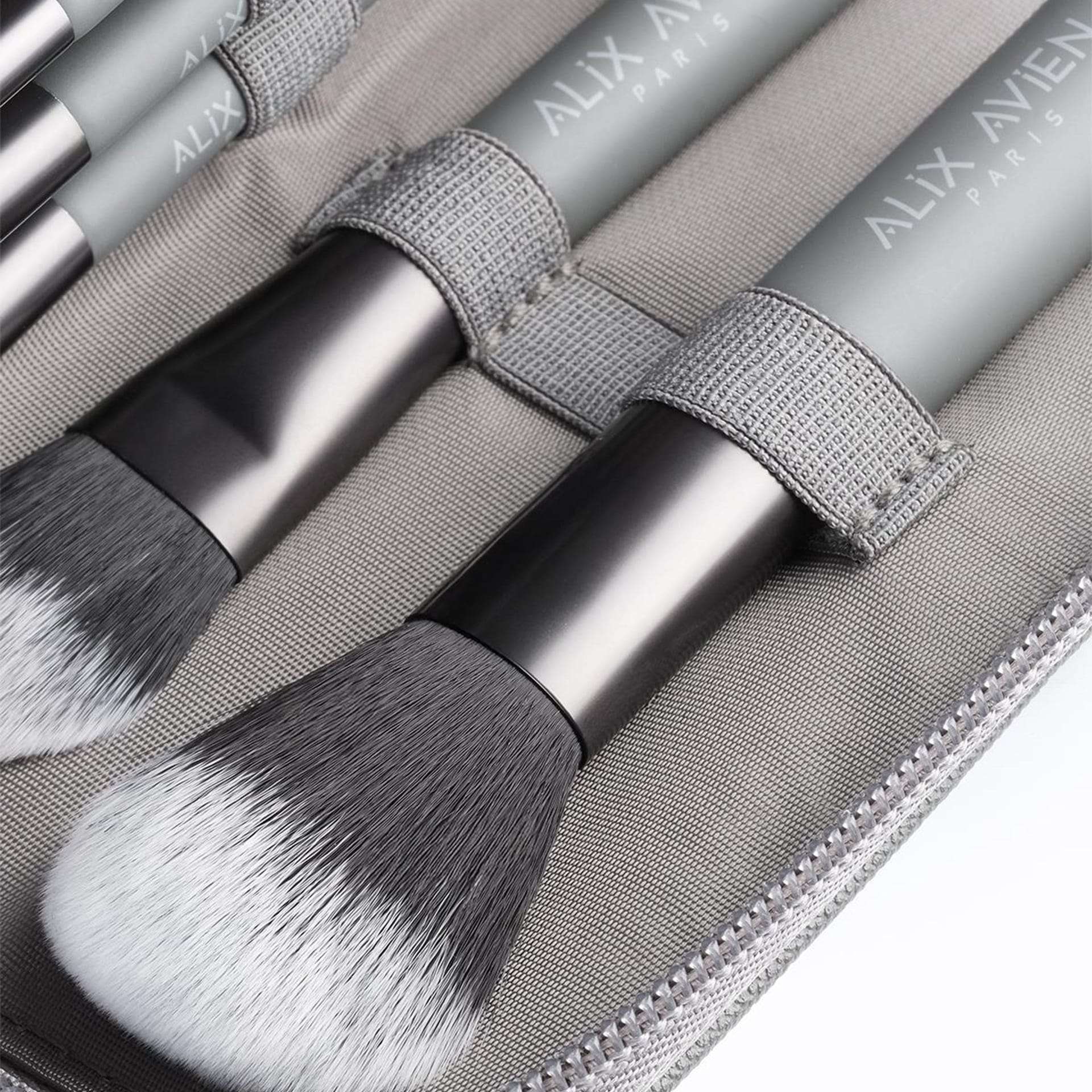 Набор Travel Brush Set: Кисти для макияжа + Спонж - фото 5