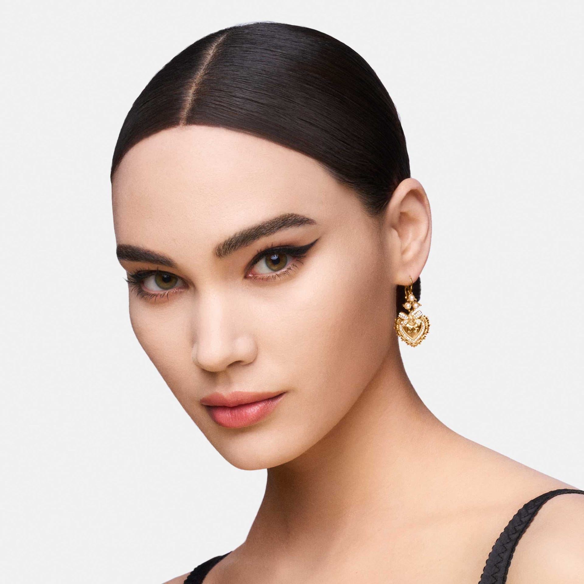 Жидкая подводка для век Everink Liner, тон 01- Total Black - фото 7